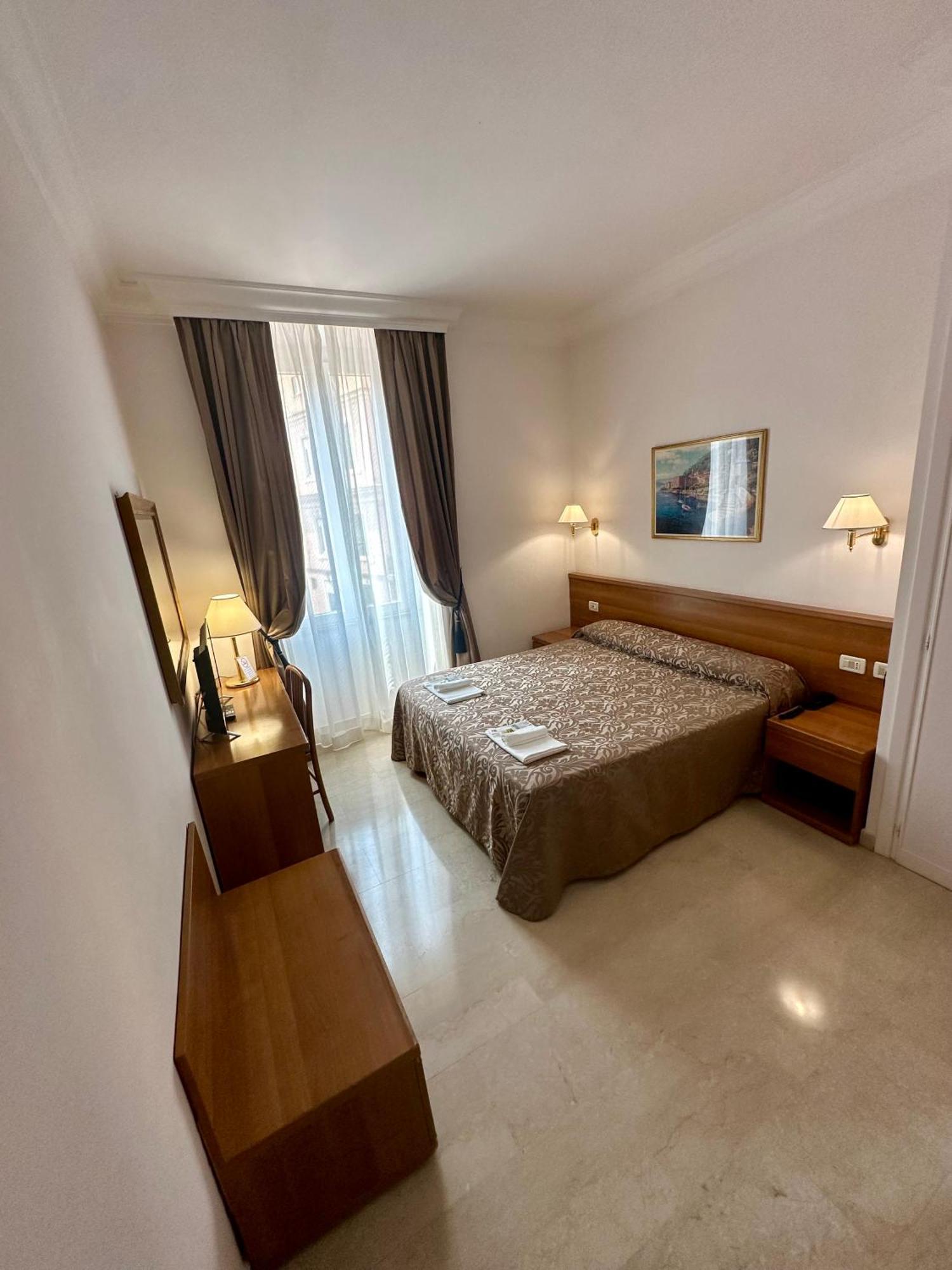 Hotel Principe Di Piemonte Řím Exteriér fotografie