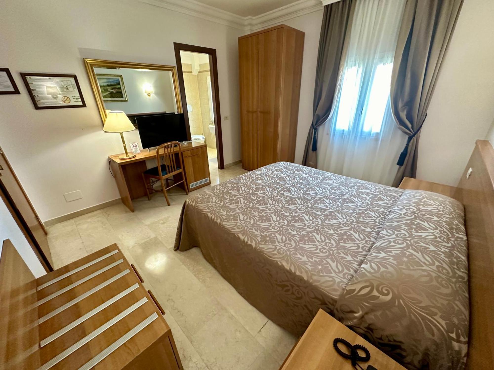 Hotel Principe Di Piemonte Řím Exteriér fotografie